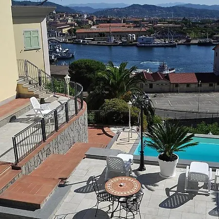 Apartamento Sleeps 4 Air Con Wifi